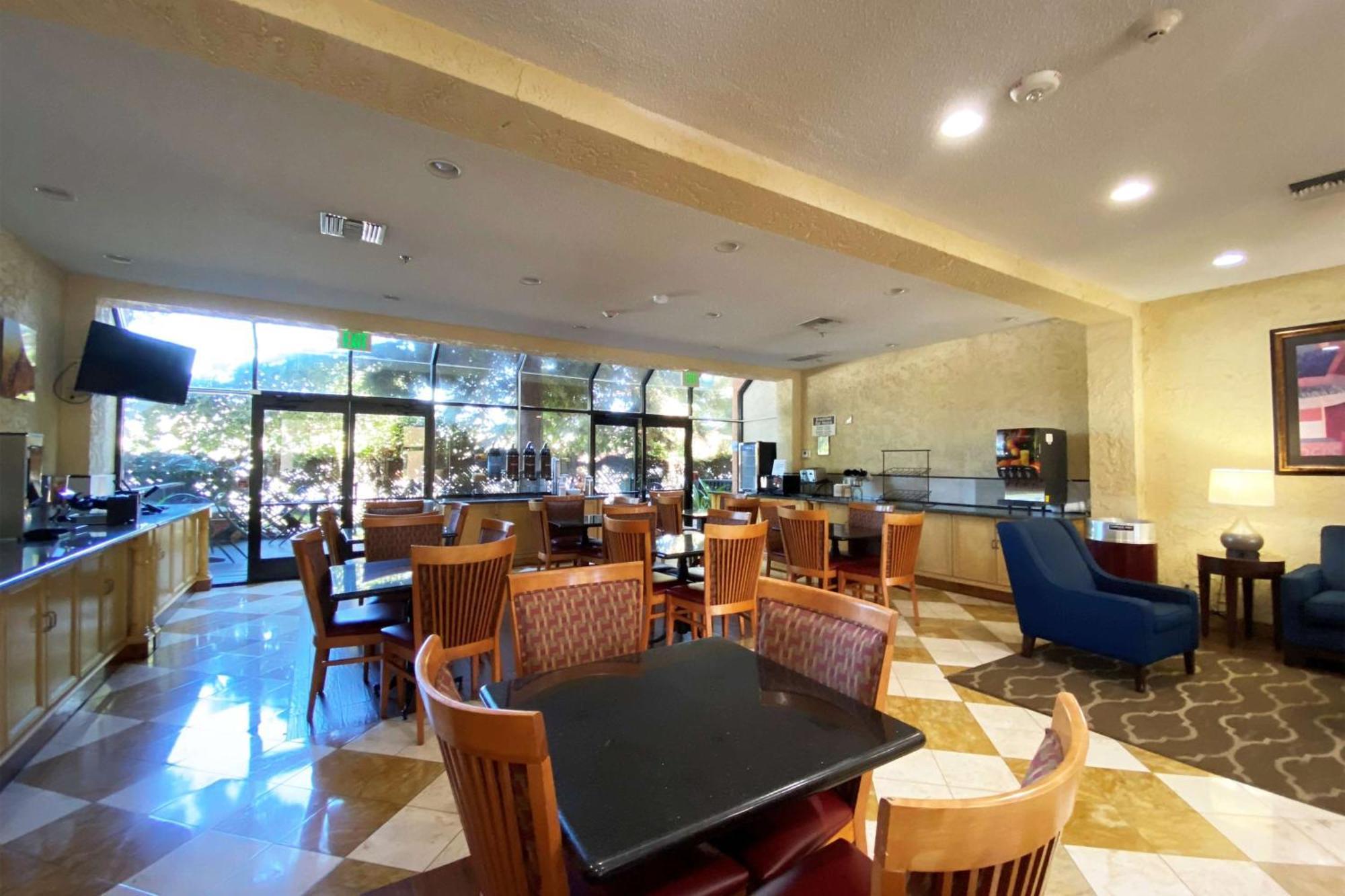 Wyndham Garden Newark Fremont Silicon Valley Dış mekan fotoğraf