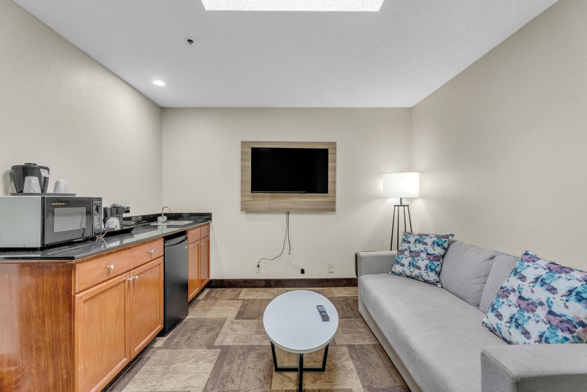 Wyndham Garden Newark Fremont Silicon Valley Dış mekan fotoğraf