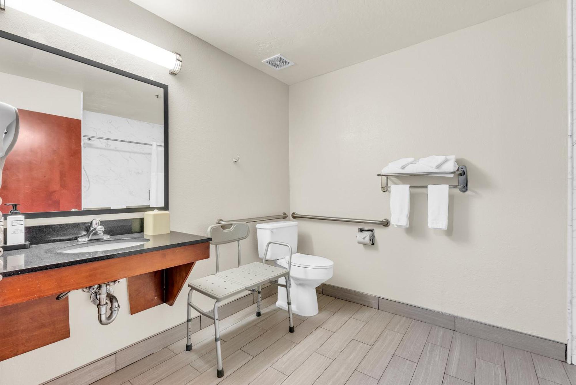 Wyndham Garden Newark Fremont Silicon Valley Dış mekan fotoğraf