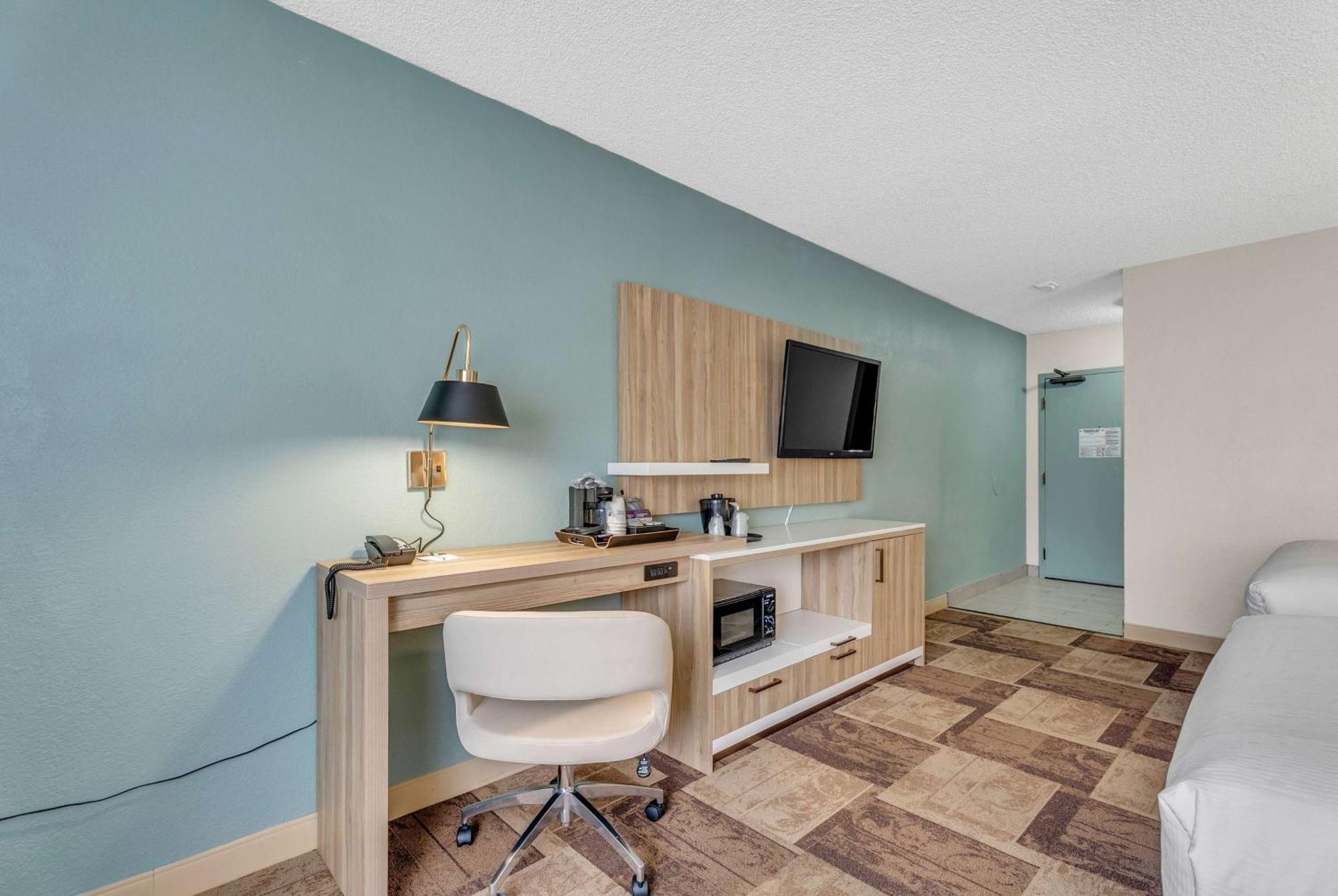 Wyndham Garden Newark Fremont Silicon Valley Dış mekan fotoğraf